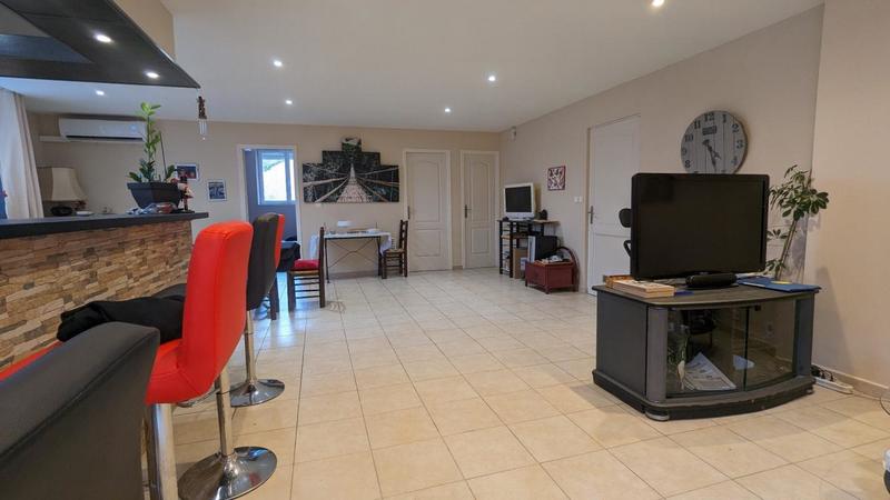 Maison de village - 220 m² - 10 pièces