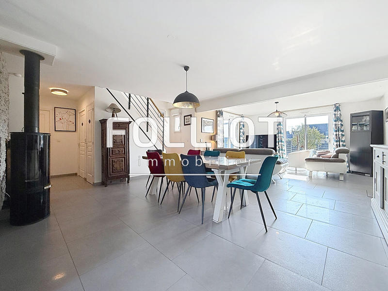 Maison - 141 m² - 7 pièces