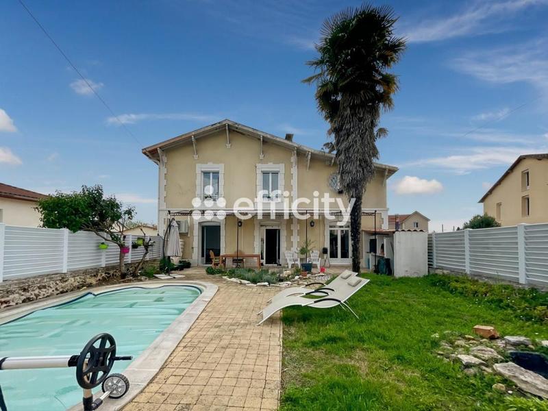 Maison - 180 m² - 7 pièces