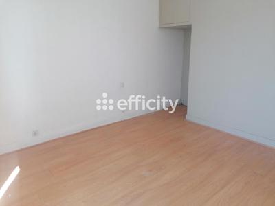 Maison - 85 m² - 5 pièces