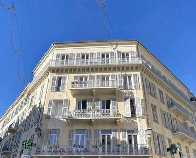 Appartement - 142 m² - 6 pièces