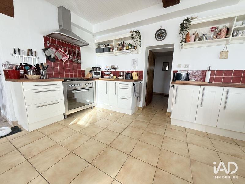 Maison - 240 m² - 5 pièces