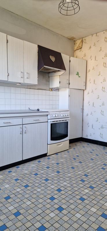 Maison - 96 m² - 6 pièces