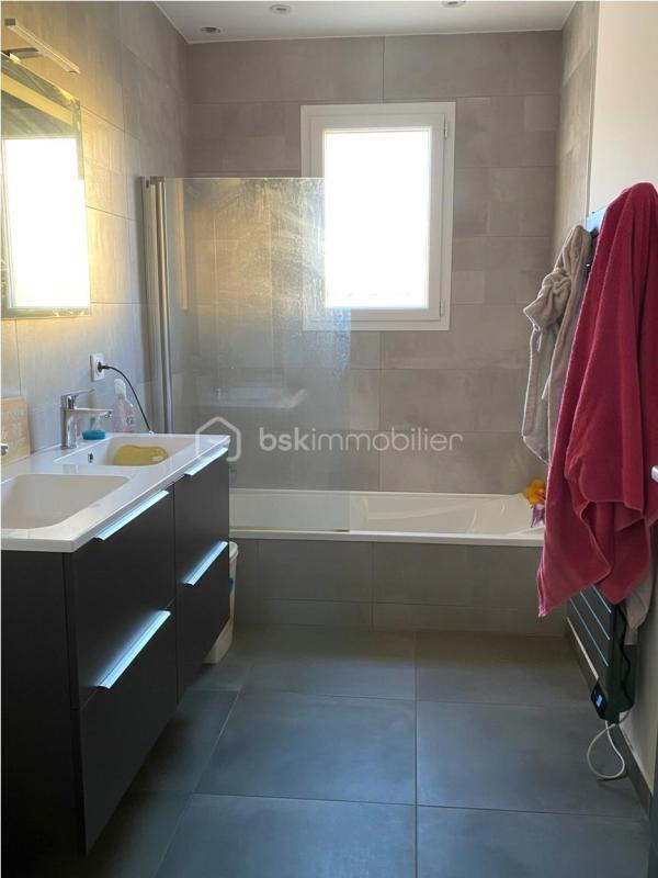 Pavillon - 101 m² - 4 pièces