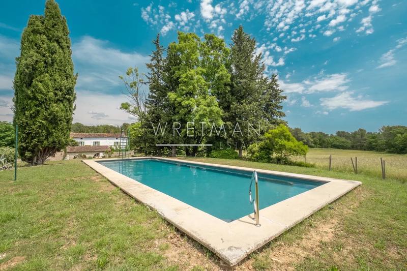 Villa - 257 m² - 10 pièces