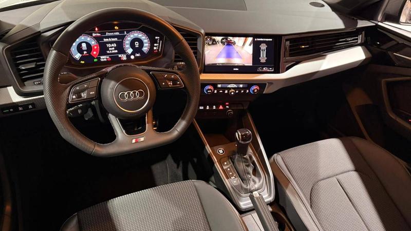 Audi A1 sportback 30 Tfsi 116 ch s tronic 7 s line