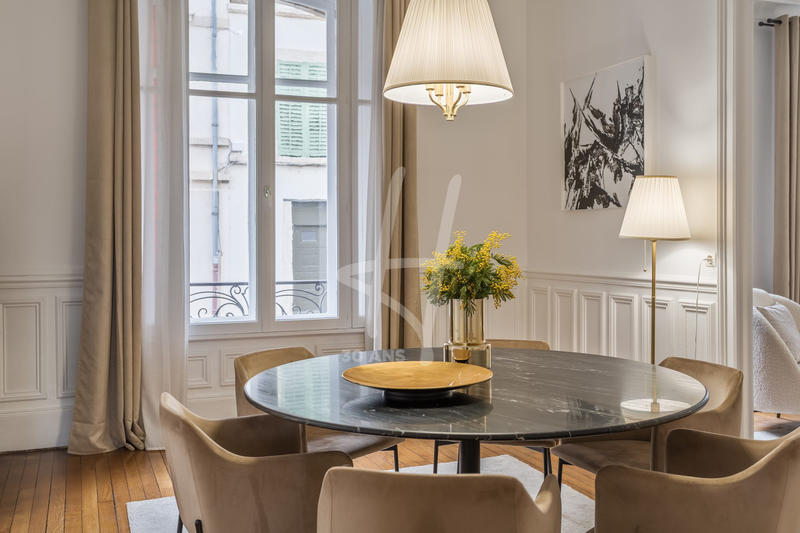 Appartement - 106 m² - 5 pièces