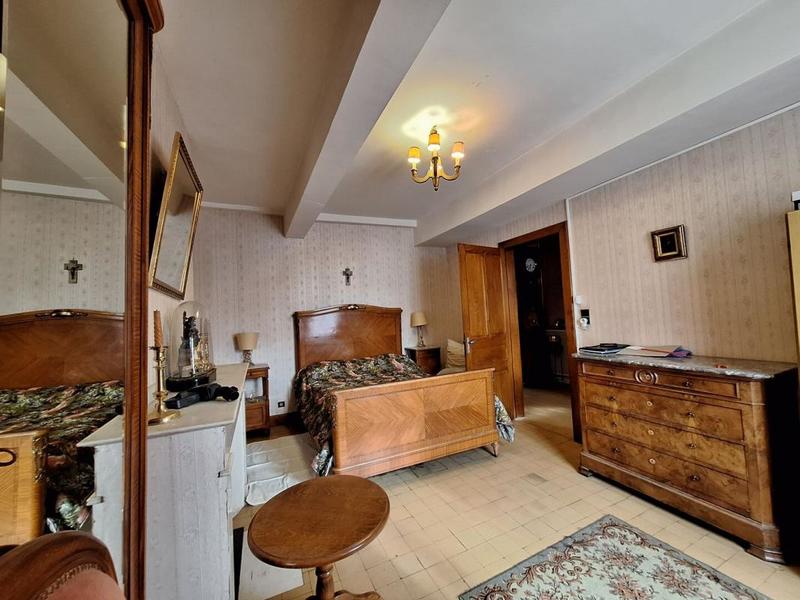 Maison de village - 310 m² - 12 pièces