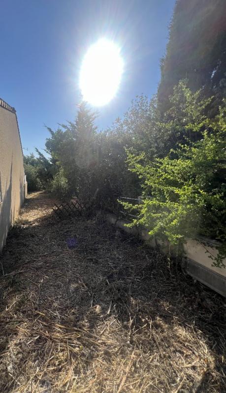 Terrain constructible - 640 m²