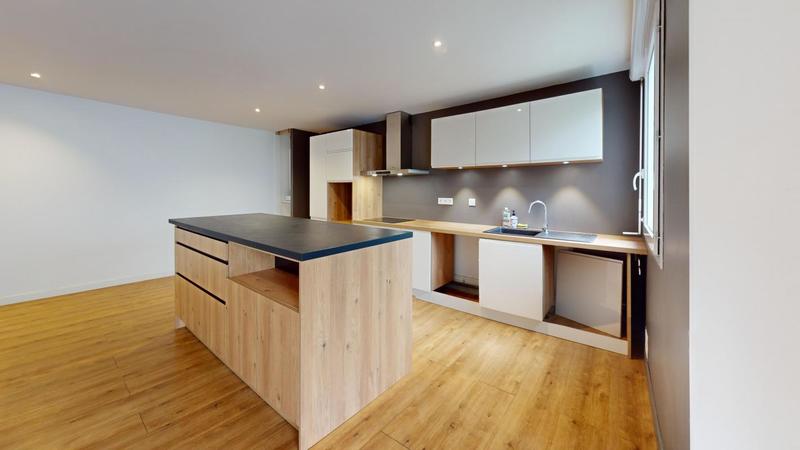 Appartement - 92 m² - 4 pièces