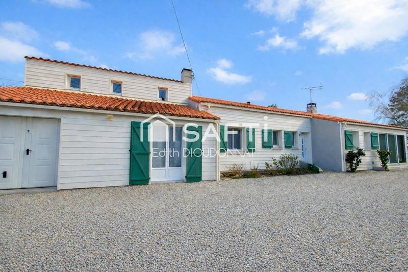 Maison - 207 m² - 8 pièces