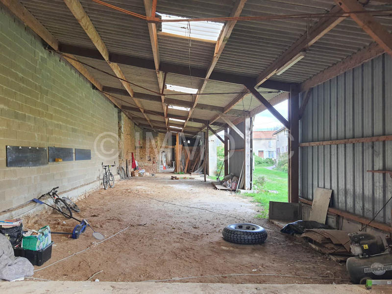 Maison - 313 m² - 13 pièces