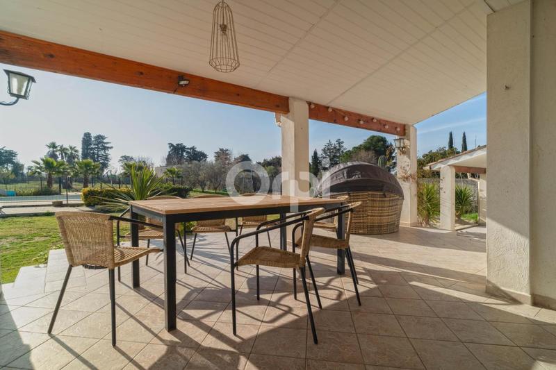 Maison - 206 m² - 6 pièces