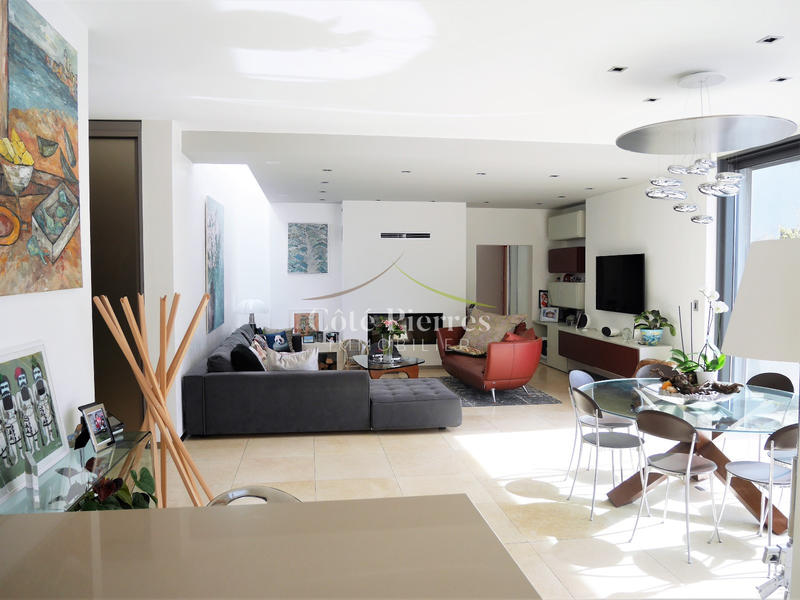 Villa - 178 m² - 6 pièces