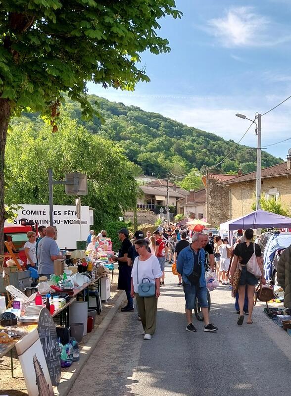 Farfouille de salles organisée par l'amicale de la gâche