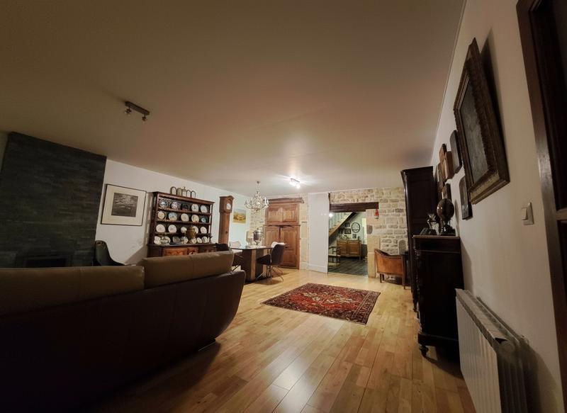 Maison - 213 m² - 10 pièces