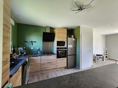 Maison - 80 m² - 5 pièces