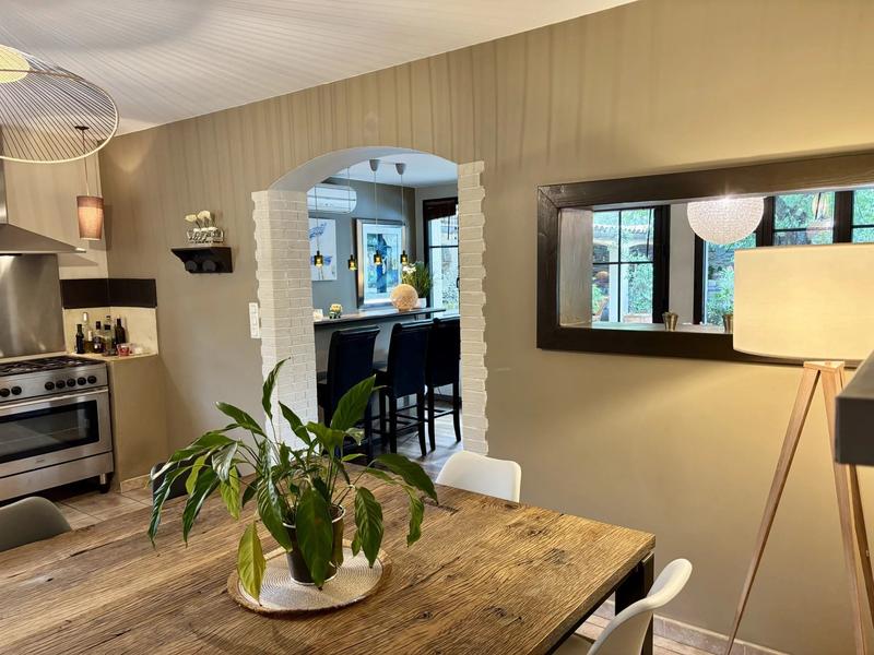 Maison - 187 m² - 6 pièces