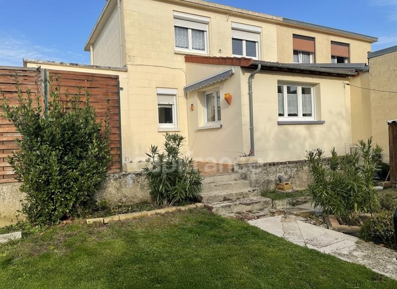 Maison - 80 m² - 5 pièces