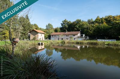 Maison - 201 m² - 7 pièces