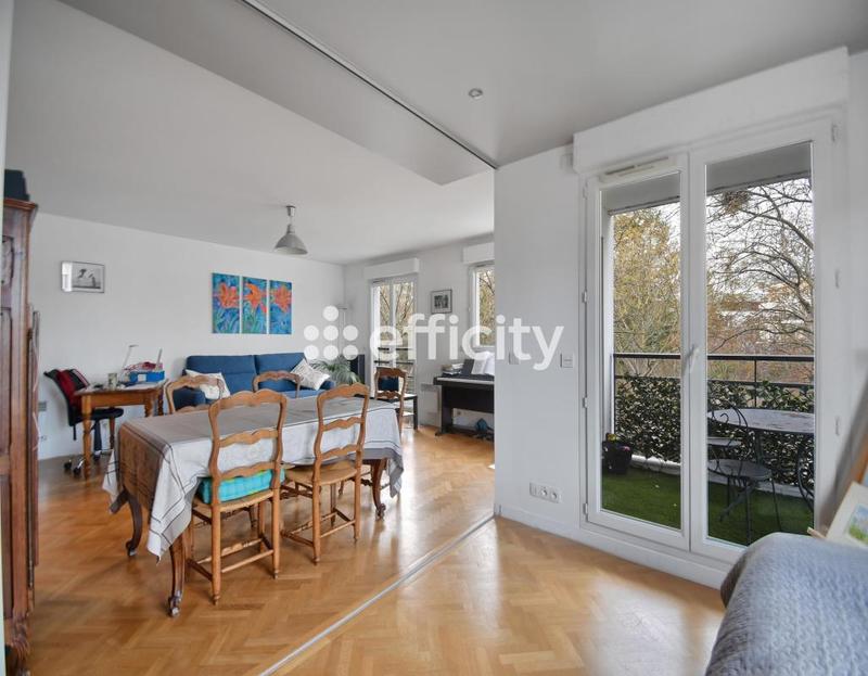 Appartement - 84 m² - 4 pièces