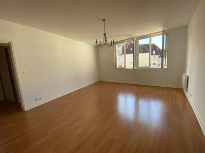 Appartement - 91 m² - 3 pièces