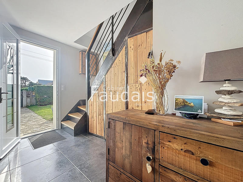 Maison - 122 m² - 6 pièces