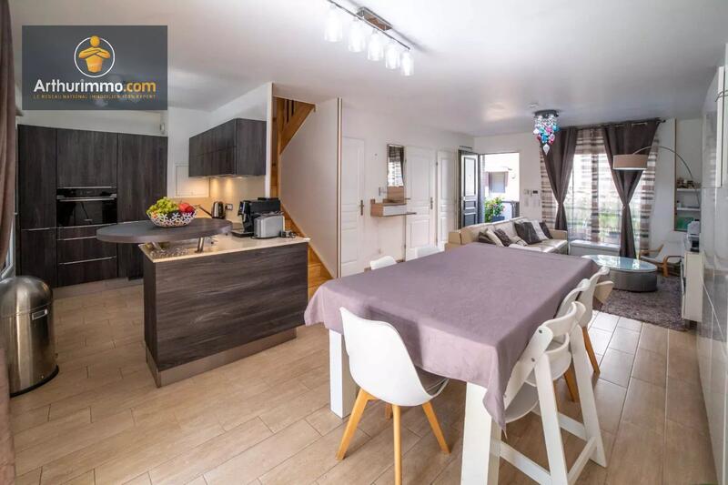 Maison - 95 m² - 6 pièces