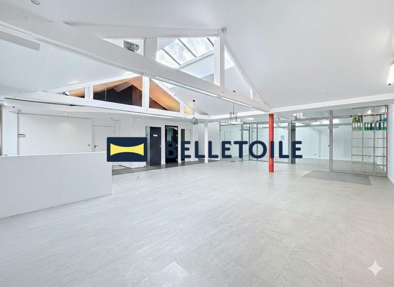 Local commercial - 472 m²