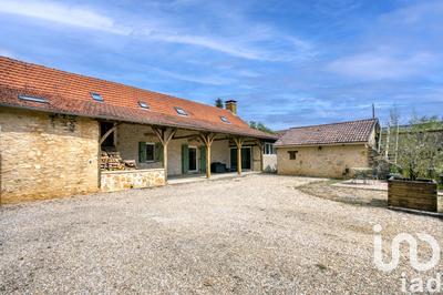 Maison - 550 m² - 20 pièces