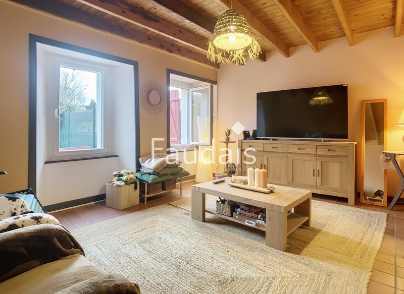 Maison - 90 m² - 4 pièces