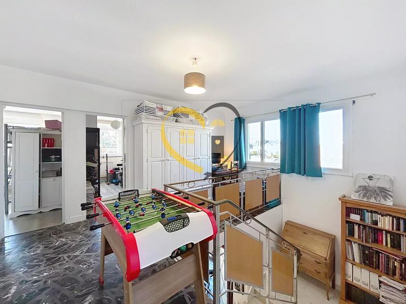 Maison - 190 m² - 10 pièces