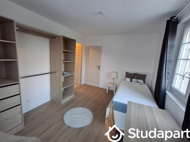 Chambre - 12 m² - 1 pièce