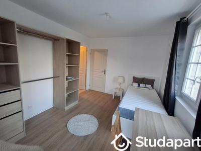 Chambre - 12 m² - 1 pièce