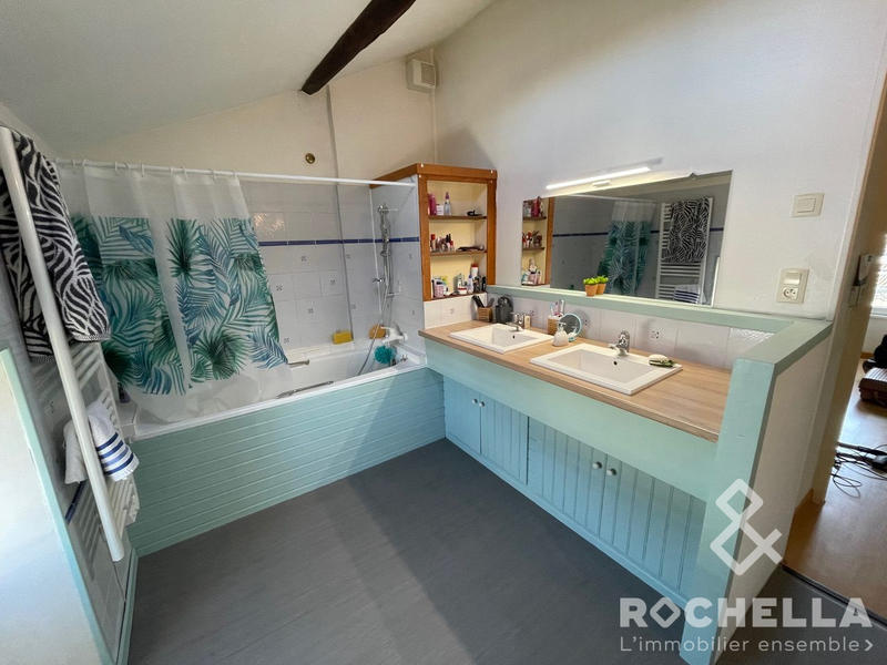 Maison ancienne - 183 m² - 8 pièces