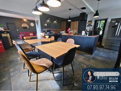 Maison - 125 m² - 5 pièces