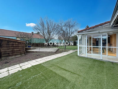 Villa - 180 m² - 8 pièces