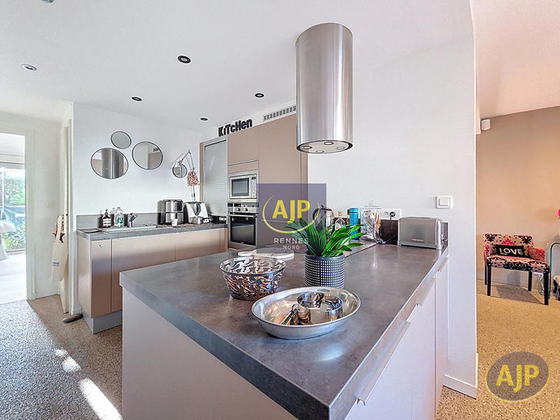 Maison - 130 m² - 5 pièces