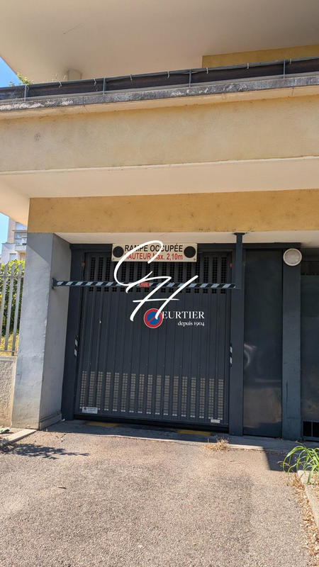 Parking / Garage - 17 m²