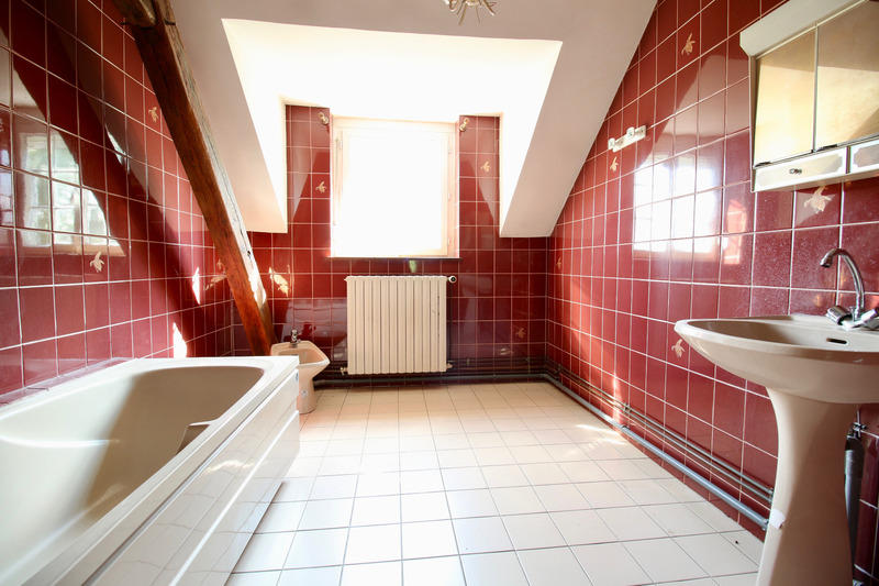 Maison - 217 m² - 7 pièces