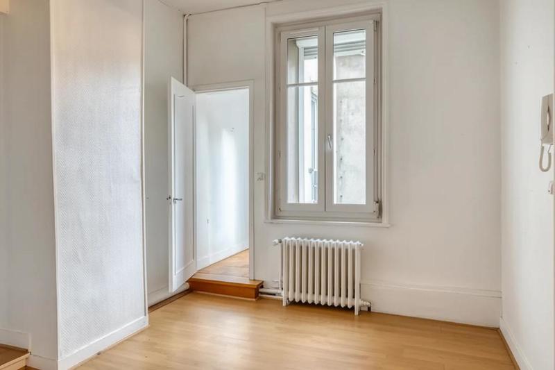 Maison - 238 m² - 11 pièces