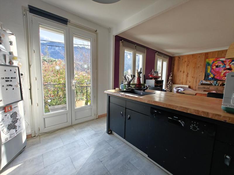 Villa - 200 m² - 8 pièces