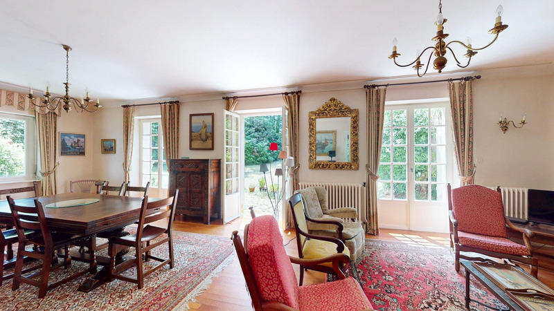 Maison bourgeoise - 230 m² - 10 pièces