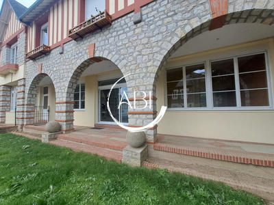 Appartement - 85 m² - 3 pièces