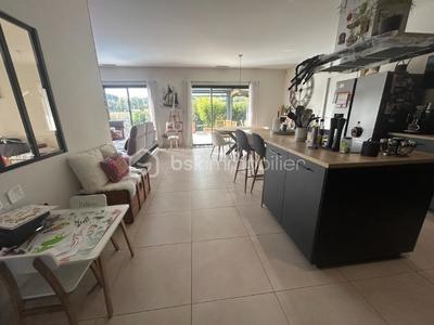 Maison - 145 m² - 6 pièces