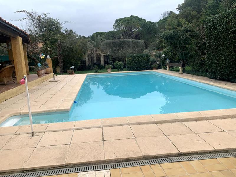 Maison - 184 m² - 8 pièces