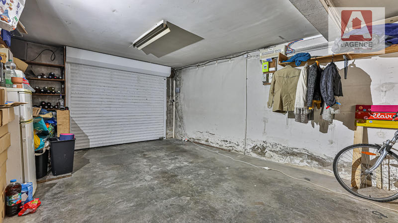 Maison - 97 m² - 6 pièces