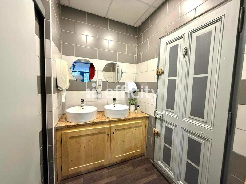 Fonds de commerce - 145 m²