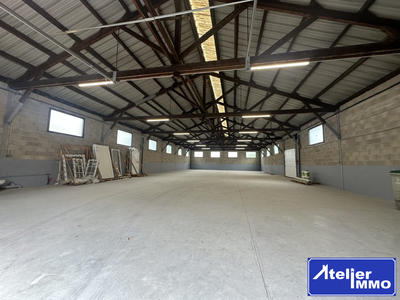 Entrepôt - 457 m²