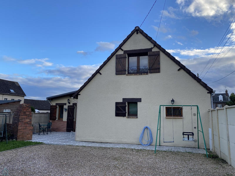 Maison - 140 m² - 6 pièces